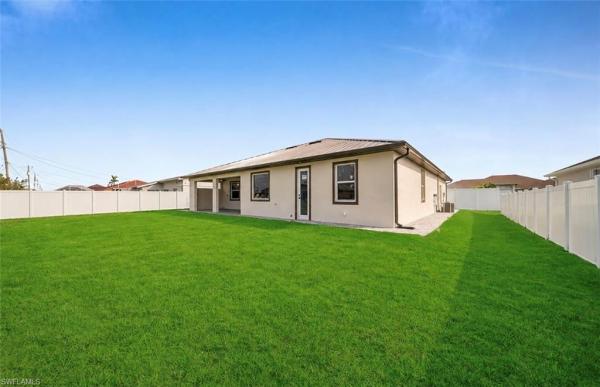 Cape Coral Residential, 427 21st Ter, Cape Coral, Florida 33991, image 1