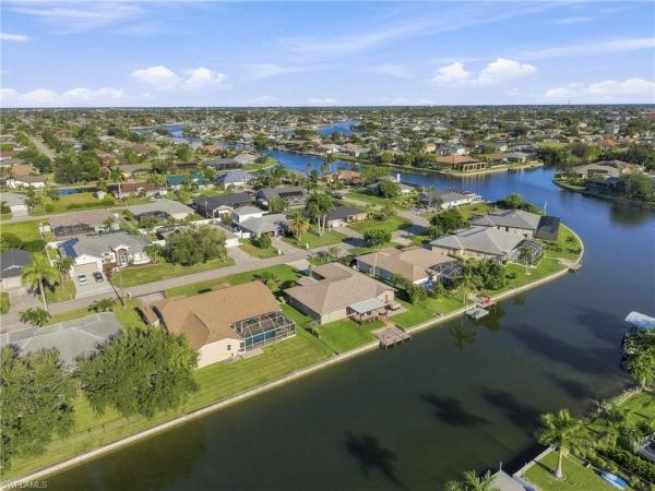 Cape Coral Residential, 415 13th Ave, Cape Coral, Florida 33990, image 2