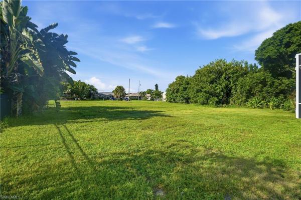 Cape Coral Residential, 1432 29th Ter, Cape Coral, Florida 33904, image 2