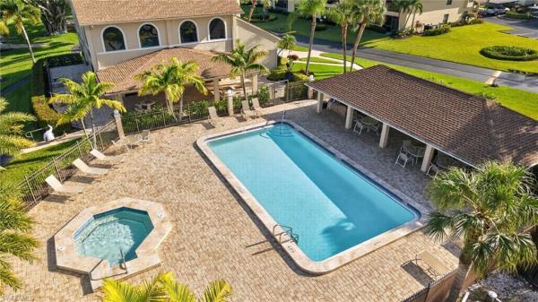 8430 Charter Club Cir #15, Fort Myers, Florida 33919, image 3
