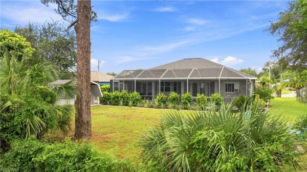 Cape Coral Residential, 2203 28th St, Cape Coral, Florida 33909, image 3