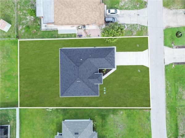 Lehigh Acres, 2507 SW 39th St, Lehigh Acres, Florida 33976, image 1