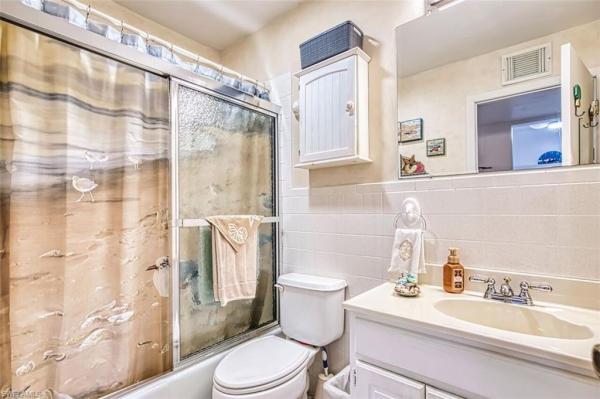 601 Periwinkle Way #D-7, Sanibel, Florida 33957, image 3