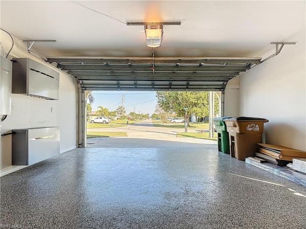 Cape Coral Residential, 144 38th Ter, Cape Coral, Florida 33914, image 2