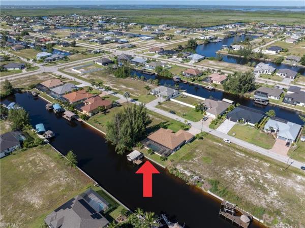 Cape Coral Residential, 1633 39th Ave, Cape Coral, Florida 33993, image 2