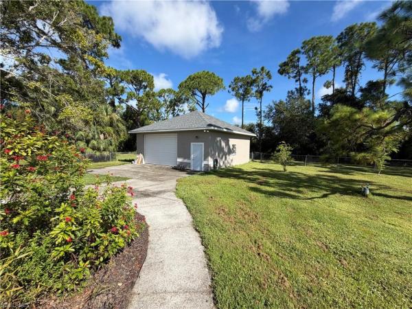 Colonial Pines, 8199 Boonesboro Rd, North Fort Myers, Florida 33917, image 2