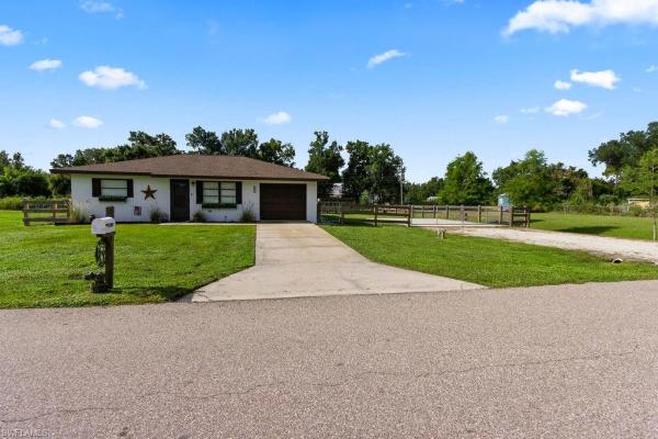 30097 Elm Rd, Punta Gorda, Florida 33982, image 1