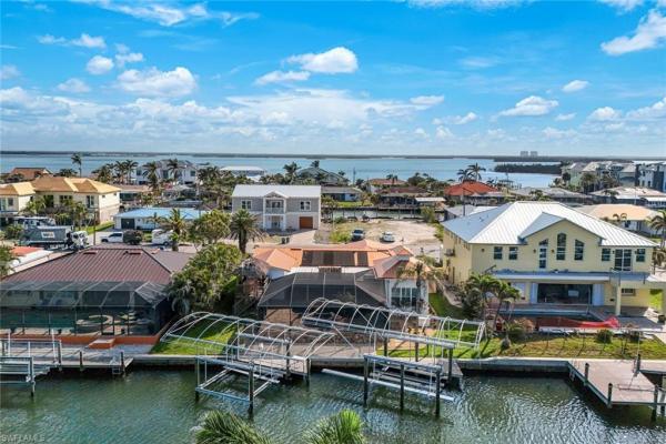 Fairview Isles, 22 Palmview Blvd, Fort Myers Beach, Florida 33931, image 3