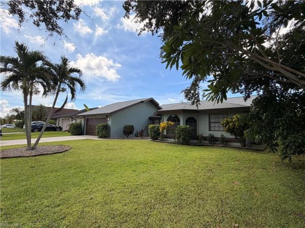 Cape Coral Residential, 416 37th Ter, Cape Coral, Florida 33914, image 2