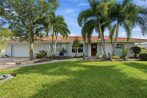 Edgemere Park, 1028 Edgemere Dr, Fort Myers, Florida 33919, image 1