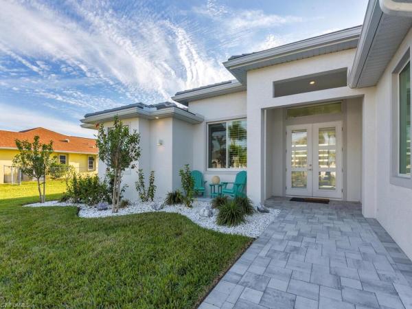 912 4th Pl, Cape Coral, Florida 33991, image 1