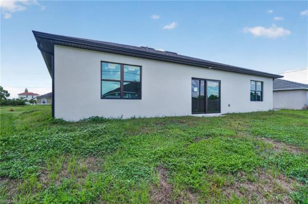 Cape Coral Residential, 1727 12th Ter, Cape Coral, Florida 33909, image 3