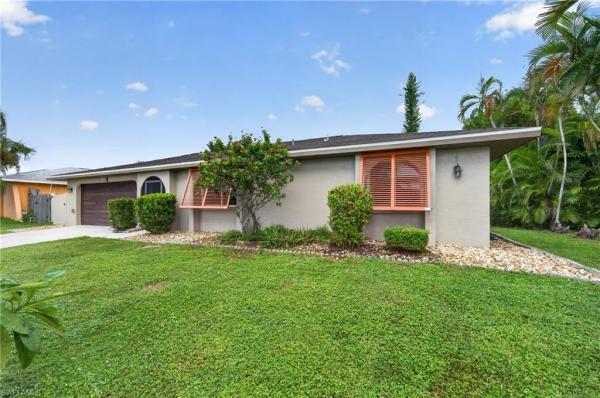 Cape Coral Residential, 1035 26th Ter, Cape Coral, Florida 33904, image 1