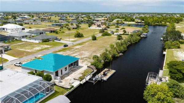 Cape Coral Residential, 3225 41st Ave, Cape Coral, Florida 33993, image 1