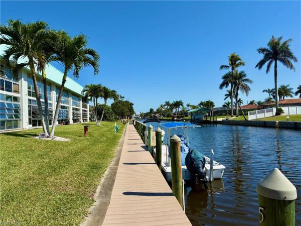 4940 Vincennes St #204, Cape Coral, Florida 33904, image 1