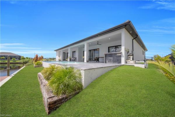 Cape Coral Residential, 3224 Yucatan Pkwy, Cape Coral, Florida 33993, image 2