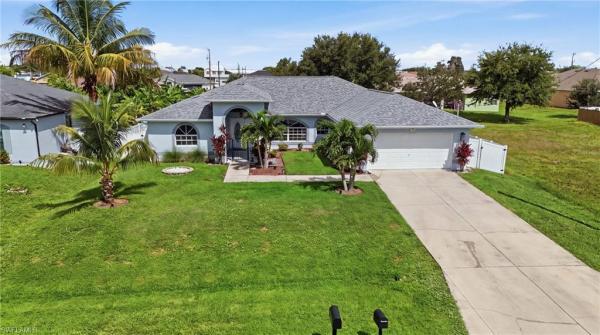 Cape Coral Residential, 413 17th Pl, Cape Coral, Florida 33993, image 2