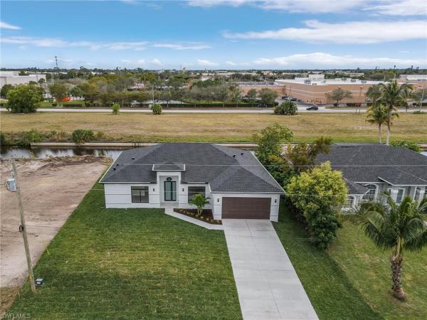 1826 11th Ln, Cape Coral, Florida 33909, image 2