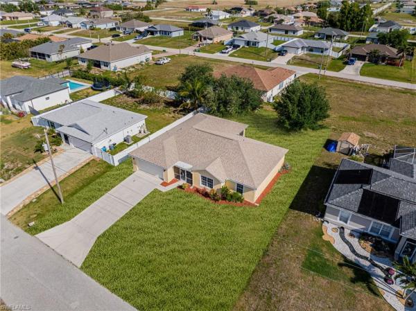 Cape Coral Residential, 323 10th St, Cape Coral, Florida 33993, image 3
