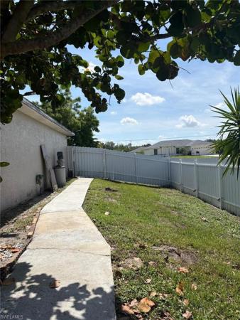 Mirror Lakes, 127 Blackstone Dr, Fort Myers, Florida 33913, image 3