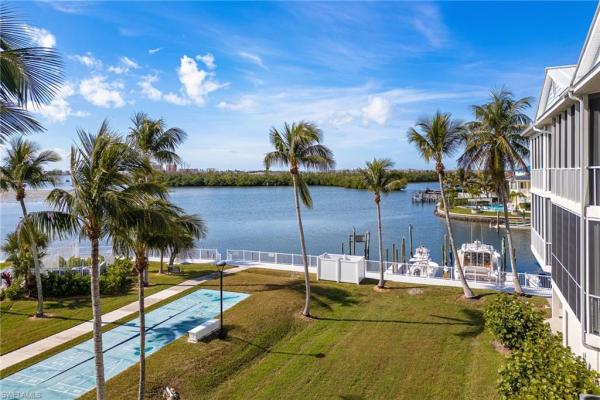 Boardwalk Caper, 18032 San Carlos Blvd #99, Fort Myers Beach, Florida 33931, image 3