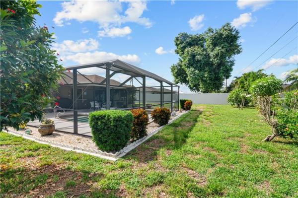 Cape Coral Residential, 2110 Santa Barbara Pl, Cape Coral, Florida 33991, image 3