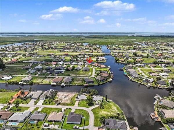 Cape Coral Residential, 1250 38th Pl, Cape Coral, Florida 33993, image 1