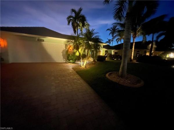 Cape Coral Residential, 4618 24th Pl, Cape Coral, Florida 33914, image 2