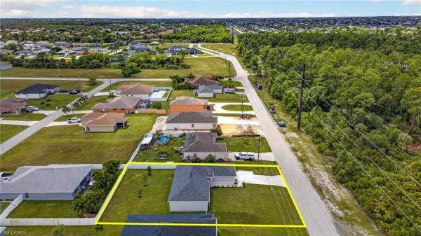 Gator Circle, 3307 Andalusia Blvd, Cape Coral, Florida 33909, image 2