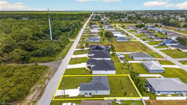 Gator Circle, 3307 Andalusia Blvd, Cape Coral, Florida 33909, image 1