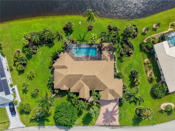 Royal Tee Country Club Estates, 11928 King James Ct, Cape Coral, Florida 33991, image 1