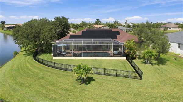 24337 Contra Costa Ln, Punta Gorda, Florida 33955, image 2