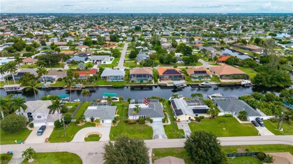 Cape Coral Residential, 403 33rd Ter, Cape Coral, Florida 33904, image 2