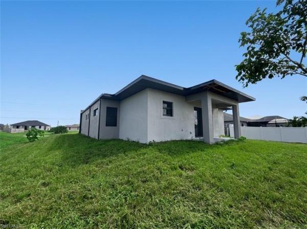 Cape Coral Residential, 4134 32nd Ln, Cape Coral, Florida 33993, image 1