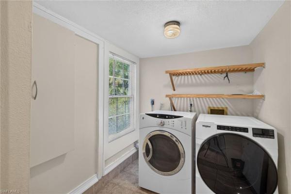 Carlton Grove, 1460 Manuels Dr, Fort Myers, Florida 33901, image 1