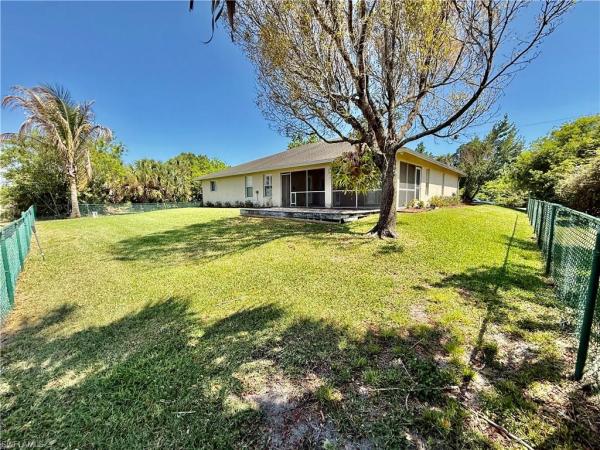 Lehigh Acres, 711 Sawyer St, Lehigh Acres, Florida 33974, image 1