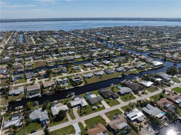 Cape Coral Residential, 3102 18th Ave, Cape Coral, Florida 33904, image 2