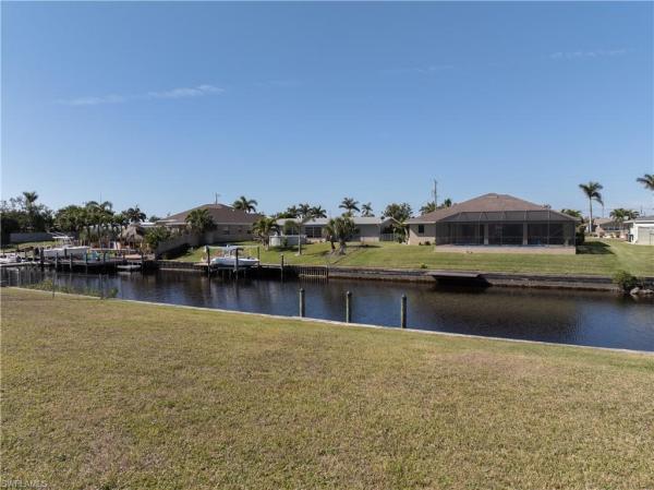 Cape Coral Residential, 3102 18th Ave, Cape Coral, Florida 33904, image 1