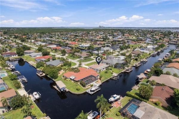 Cape Coral Residential, 2016 27th Ter, Cape Coral, Florida 33904, image 1