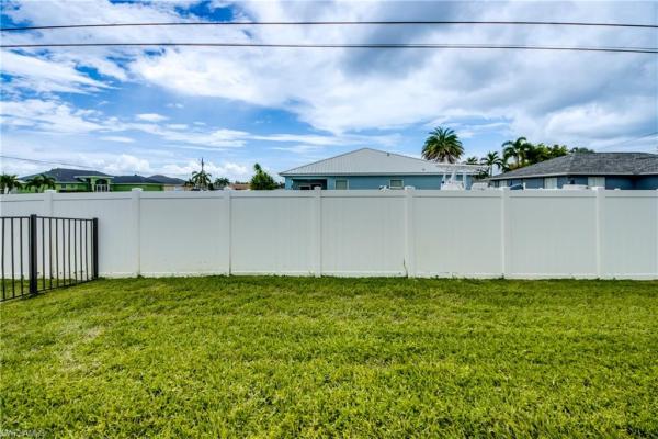 Cape Coral Residential, 816 28th Ter, Cape Coral, Florida 33914, image 1