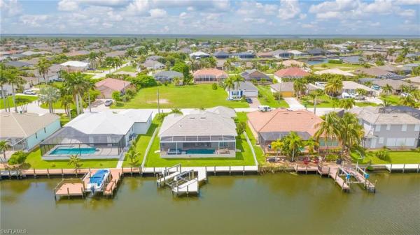 Cape Coral Residential, 3117 26th Pl, Cape Coral, Florida 33914, image 2