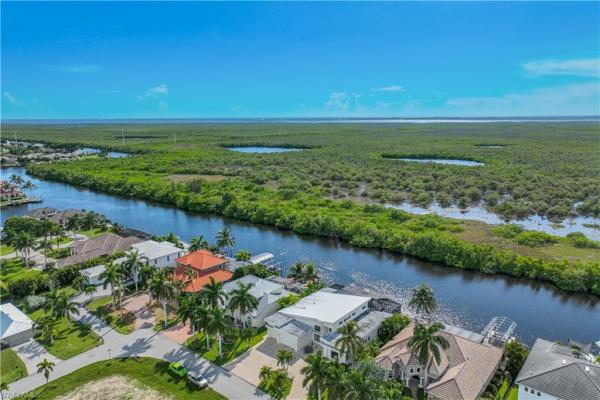 Cape Coral Residential, 4408 28th Pl, Cape Coral, Florida 33914, image 2