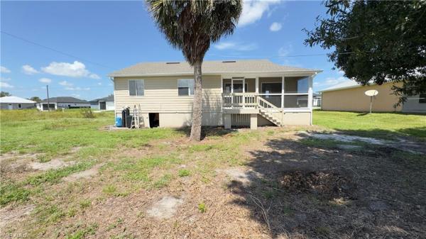 Lehigh Acres Residential, 824 E Frederick Reid St, Lehigh Acres, Florida 33974, image 1