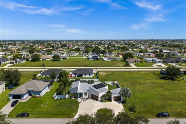 Cape Coral Residential, 1007 16th Pl, Cape Coral, Florida 33993, image 1
