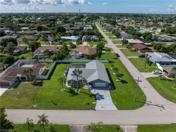 Cape Coral Residential, 514 34th Ter, Cape Coral, Florida 33904, image 2