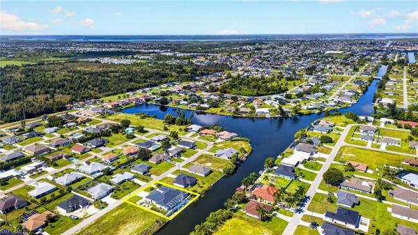 Cape Coral Residential, 2001 2nd Ter, Cape Coral, Florida 33991, image 1