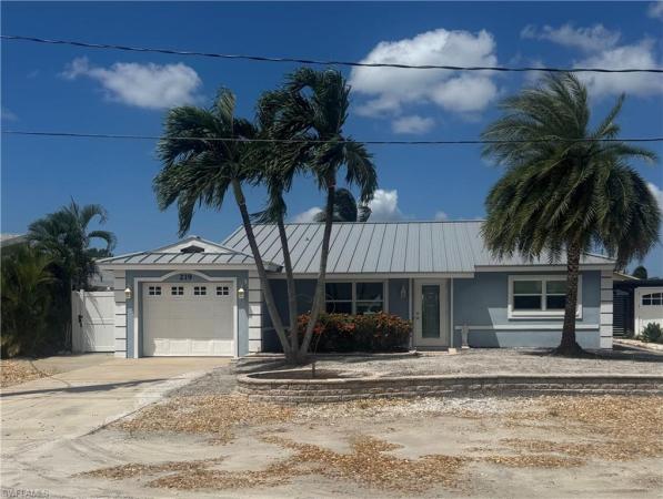 Santini Cross, 219 Curlew St, Fort Myers Beach, Florida 33931, image 1