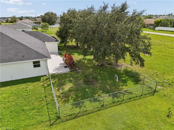 Cape Coral Residential, 930 Juanita Pl, Cape Coral, Florida 33993, image 3