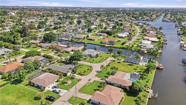 Cape Coral Residential, 202 37th Ter, Cape Coral, Florida 33904, image 1