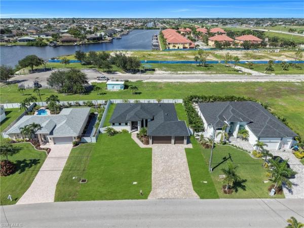 Cape Coral Residential, 3221 3rd Ter, Cape Coral, Florida 33991, image 1
